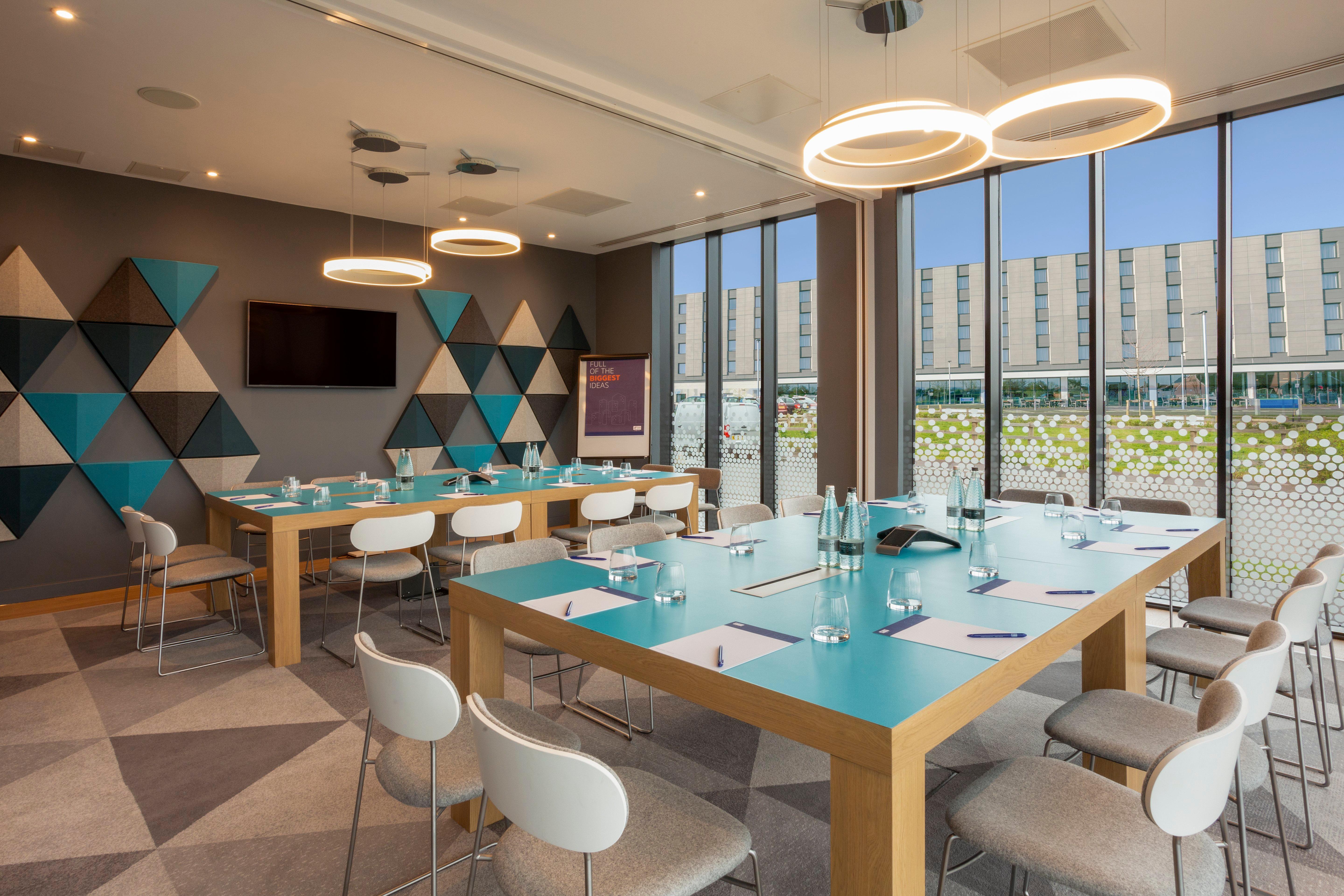 Holiday Inn Express Bridgwater M5, Jct24 By Ihg Εξωτερικό φωτογραφία